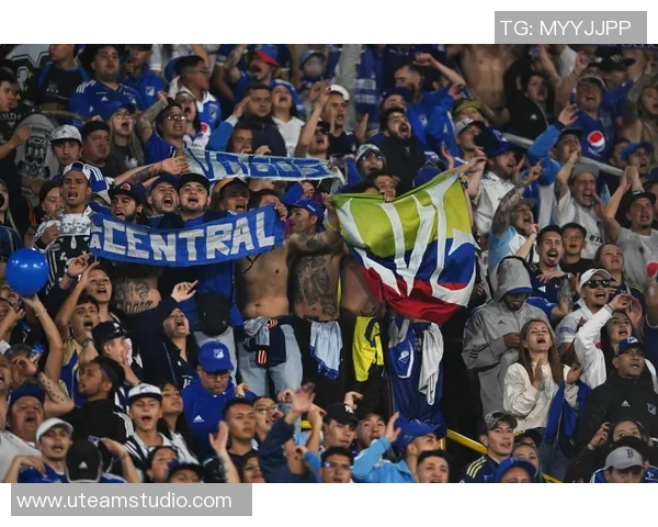 曼城友谊赛大胜阿森纳点球大战精彩瞬间引发全场热潮 曼城友谊赛大胜阿森纳点球大战精彩瞬间引发全场热潮