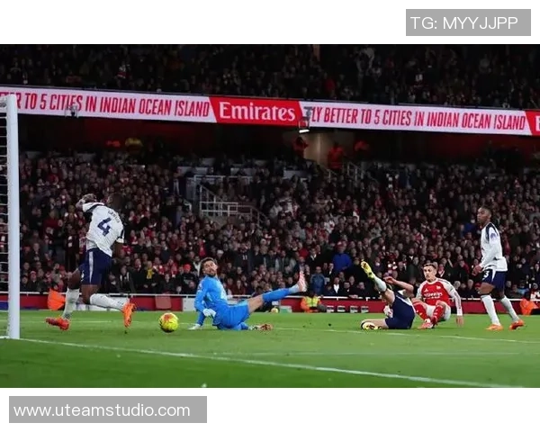 意甲激战热刺与阿森纳握手言和绝杀瞬间点燃全场激情