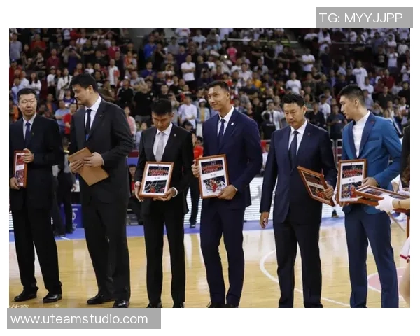 姚明球迷深情送别传奇巨星感谢岁月留给我们的篮球记忆