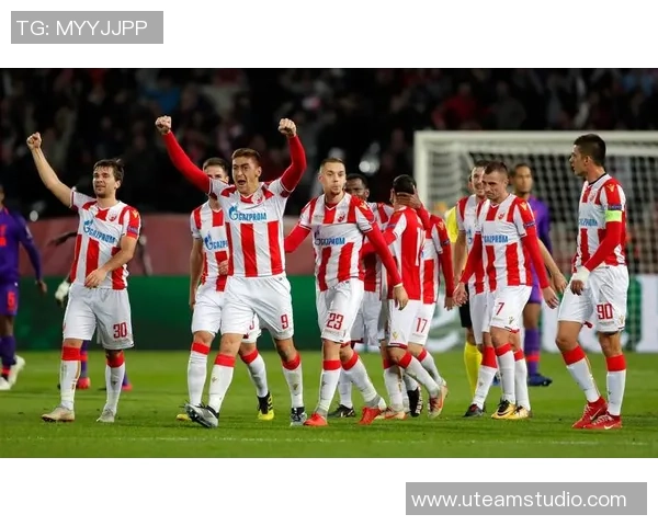 欧冠激战巴萨与尤文图斯战成平局逆转瞬间引发全场热潮战术分析