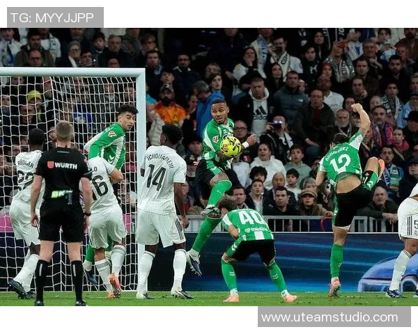 中超精彩对决皇马逆转AC米兰帽子戏法点燃全场激情