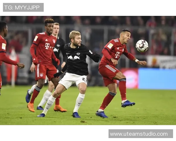 拜仁狂胜莱比锡六比二绝杀瞬间点燃全场激情 拜仁狂胜莱比锡六比二绝杀瞬间点燃全场激情