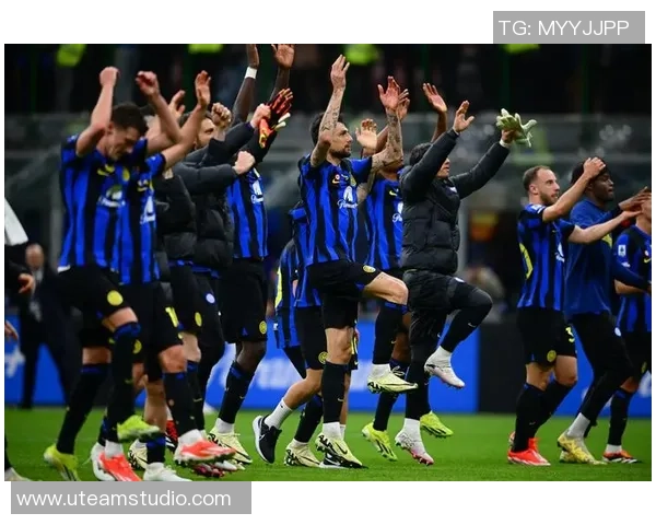 德甲激战AC米兰与热刺战成平局帽子戏法点燃全场激情与战术分析